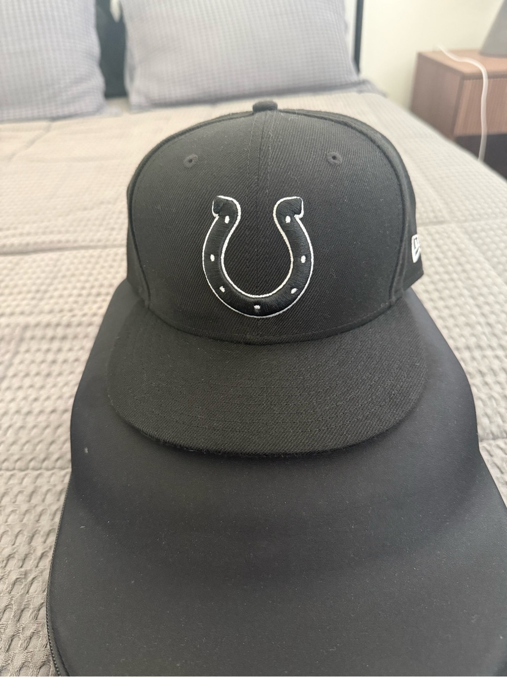 Indianapolis Colts New Era 59 Fifty Fitted Hat Black /White Size 7 1/2 NFL Cap